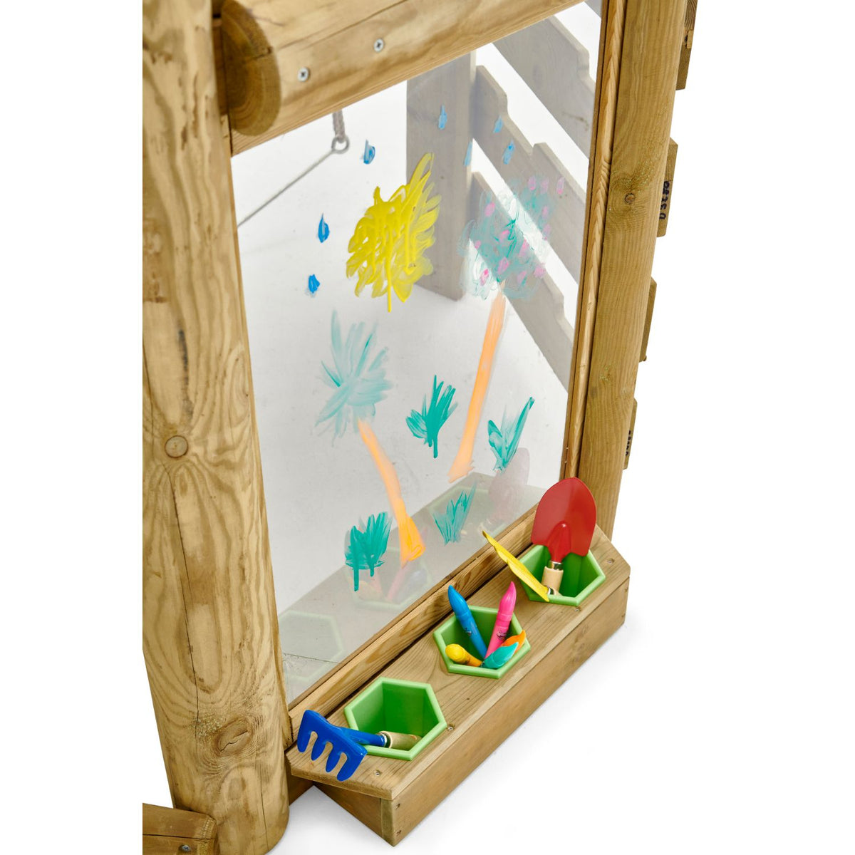 Create and Paint easy painting screen in Plum Play's Discovery Woodland Treehouse